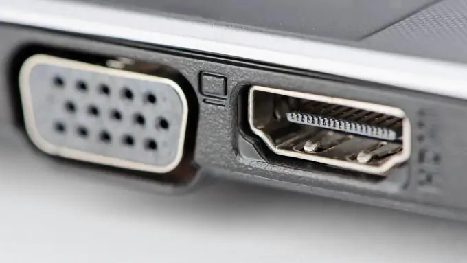 پورت HDMI‌ برای بازی بهتر است یا DisplayPort؟ مقایسه امکانات و قابلیت‌ها