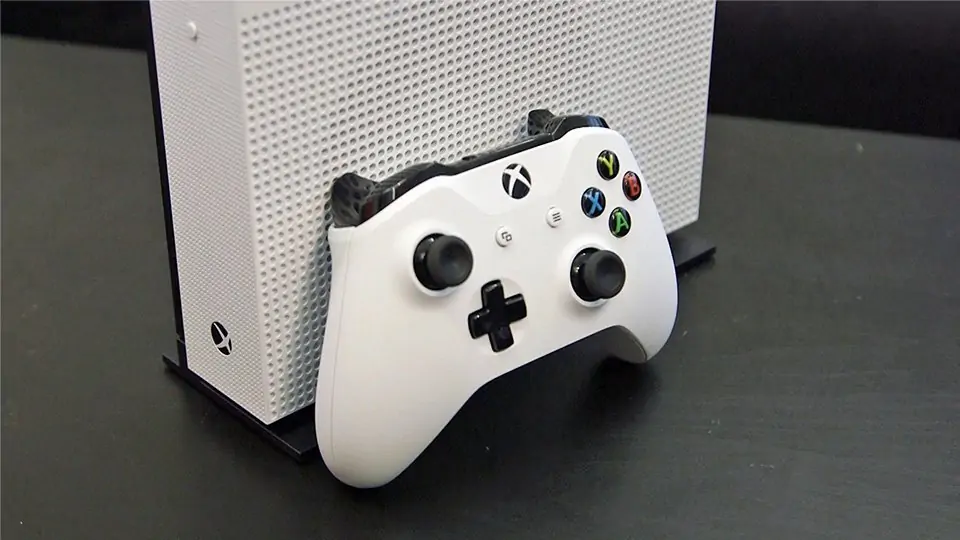 آموزش آپدیت دسته بازی ایکس باکس وان در ویندوز ۱۰ و Xbox One