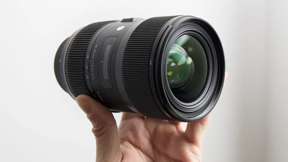 آیا خرید لنز مخصوص دوربین فول فریم برای دوربین APS-C و یا برعکس، ممکن و مفید است؟