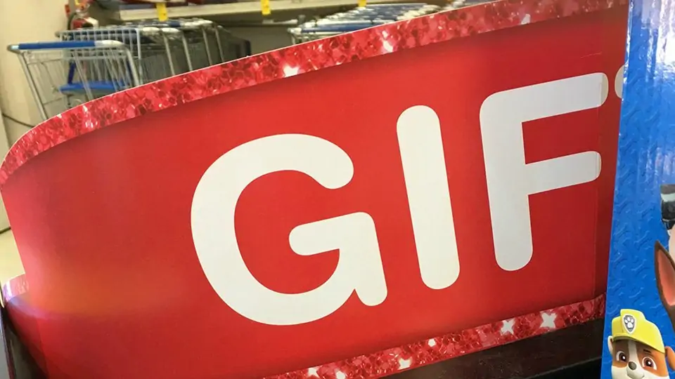 ویرایش GIF در آیفون به کمک GIPHY