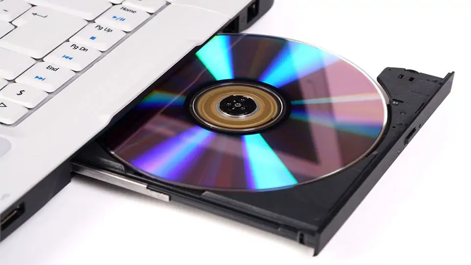 آشنایی با انواع رایتر و روش رایت کردن CD و DVD در ویندوز ۱۰