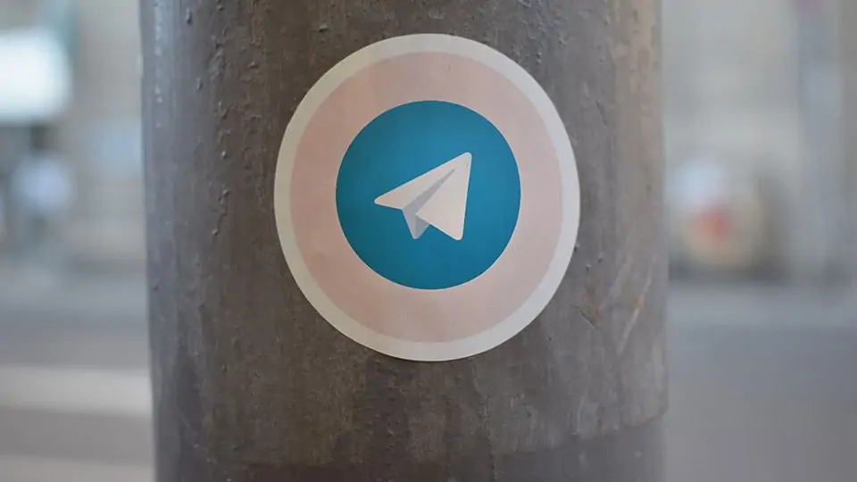 نحوه ارسال پیام بی‌صدا و تنظیم فاصله بین پیام‌ها در گروه‌های تلگرام