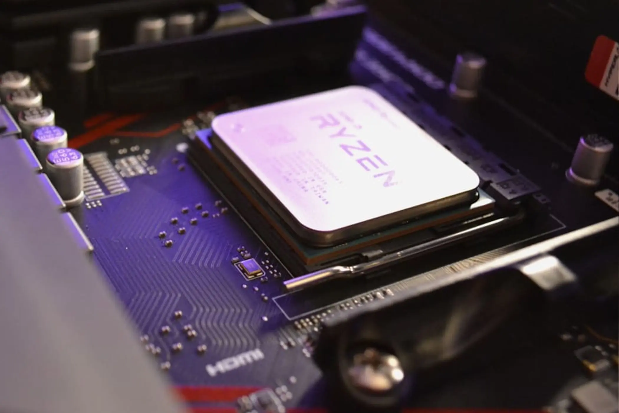 مقایسه Ryzen 5 5600G با Ryzen Z1 Extreme؛ آیا گرافیک Vega 7 هنوز ارزش دارد؟