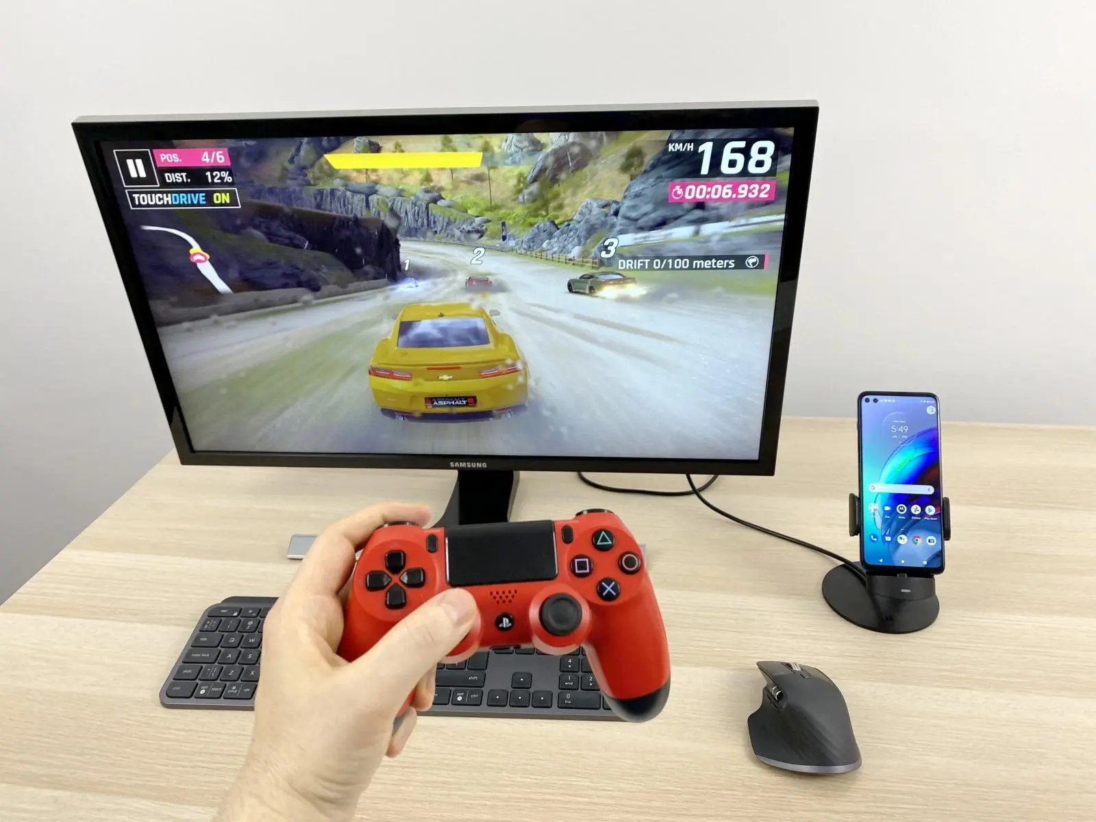 Smart Connect موتورولا در برابر Samsung DeX؛ کدام‌یک برای گیم و استریم بهتر است؟