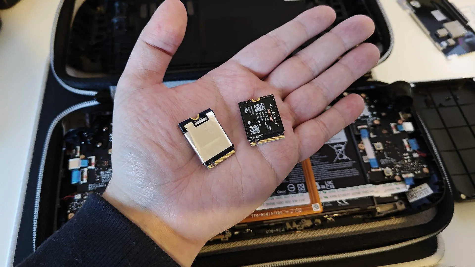 تبدیل SSD به SSD اکسترنال کوچک و سریع؛ راهنمای کامل جایگزین کردن فلش با SSD